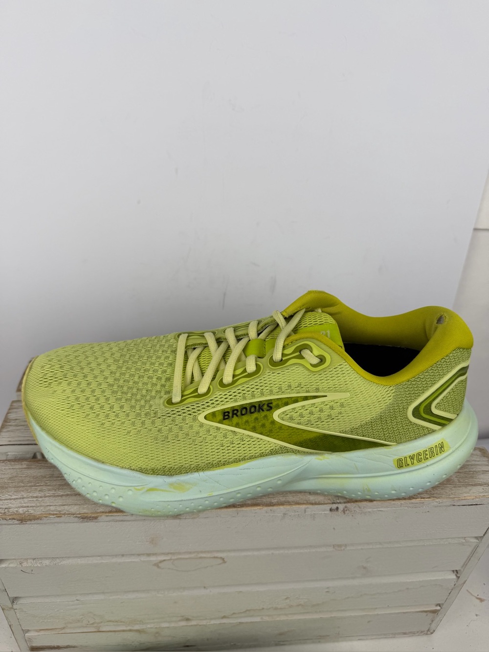 Brooks Glycerin 21 running shoes in vibrant Lovebird Pale Yellow men’s size 10.5 - Picture 4 of 13